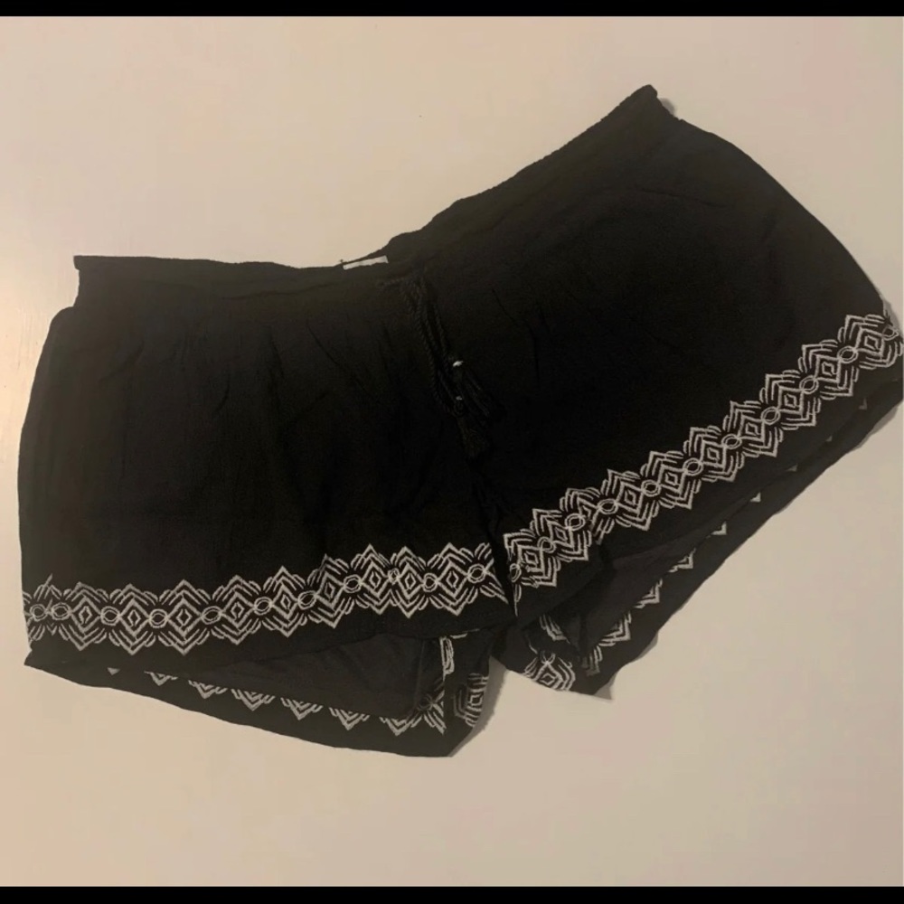 Maternity shorts